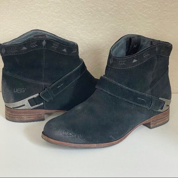 UGG Austin Western Suede Bootie - BLACK - Picture 7 of 7